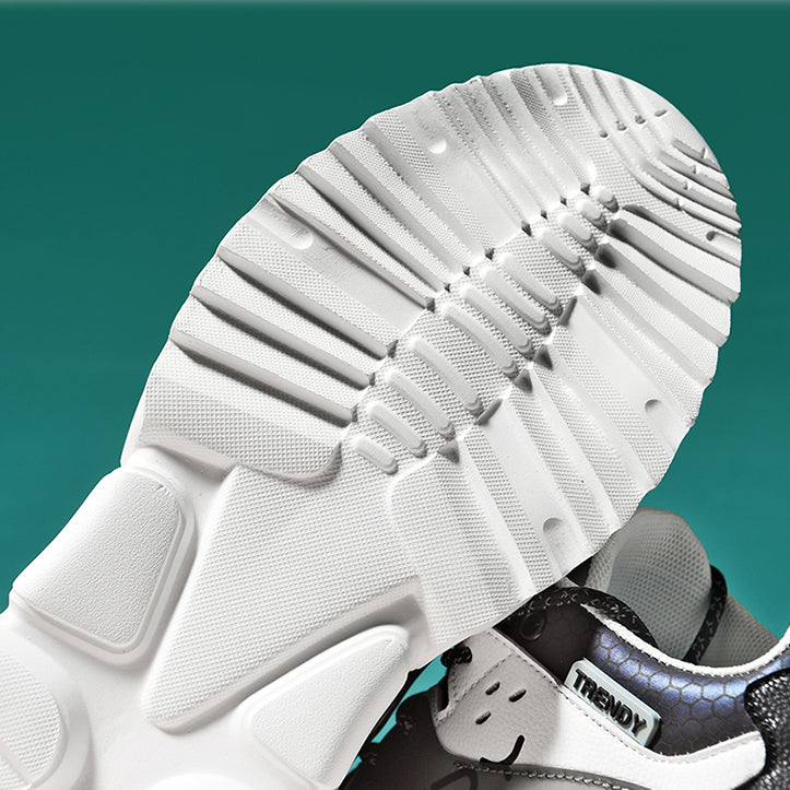 クラシックスニーカー