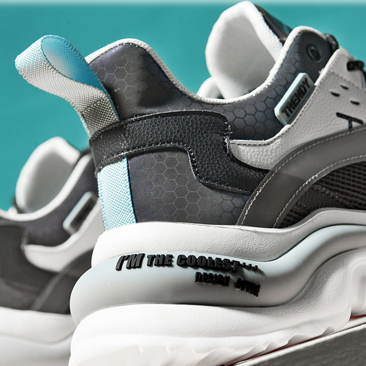 クラシックスニーカー