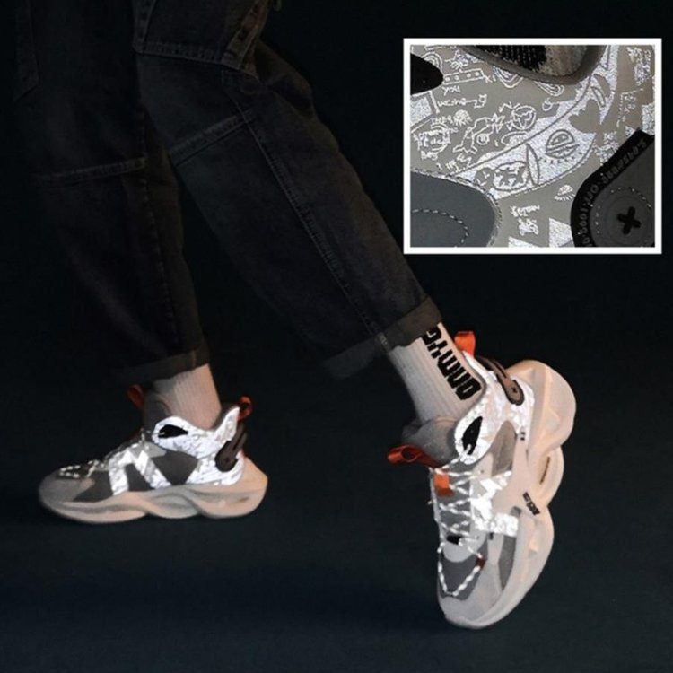 スニーカー supernova200 - LUCHYテックウェア&サバゲー専門店